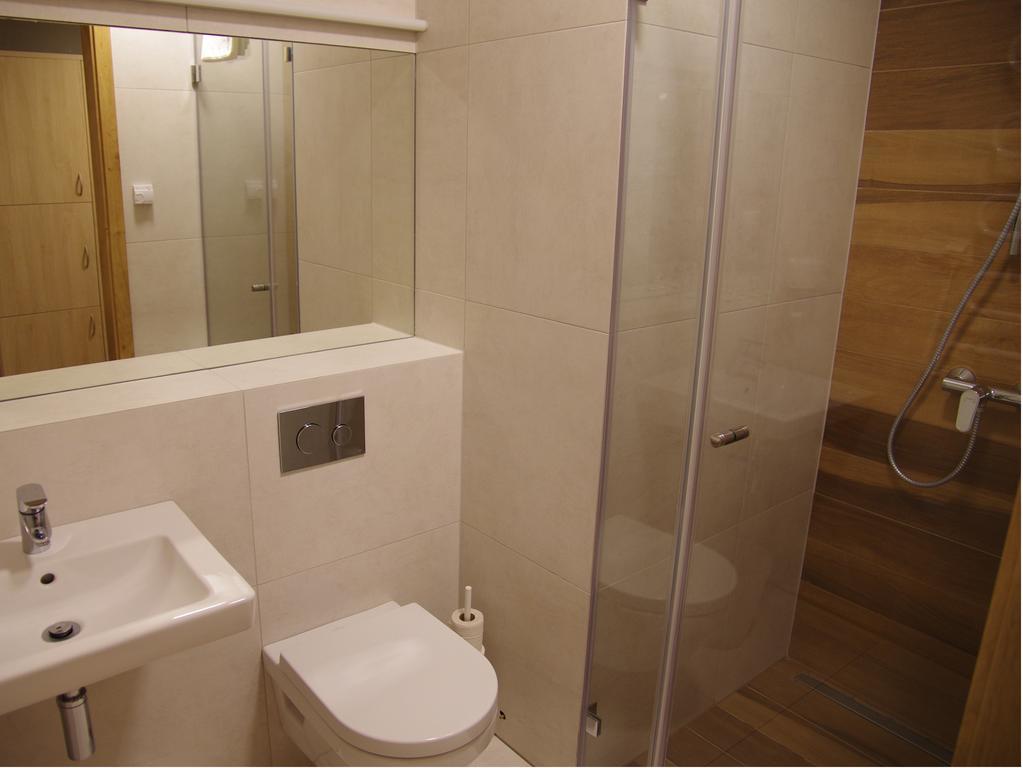 Hotel Uniejów Zimmer foto